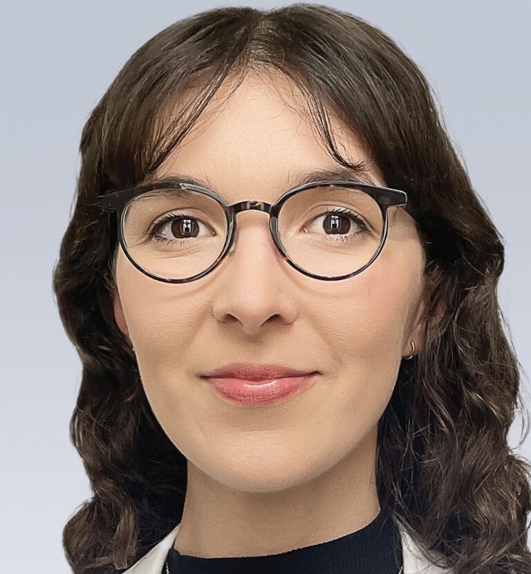 Headshot of Lauren Reed-Guy